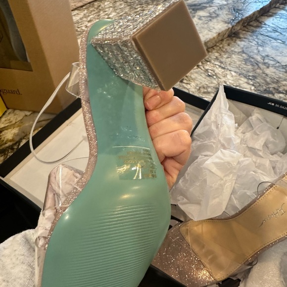 BETSEY Johnson NEW, Dressy heeled sandals ideal for a wedding or bride - Picture 6 of 7